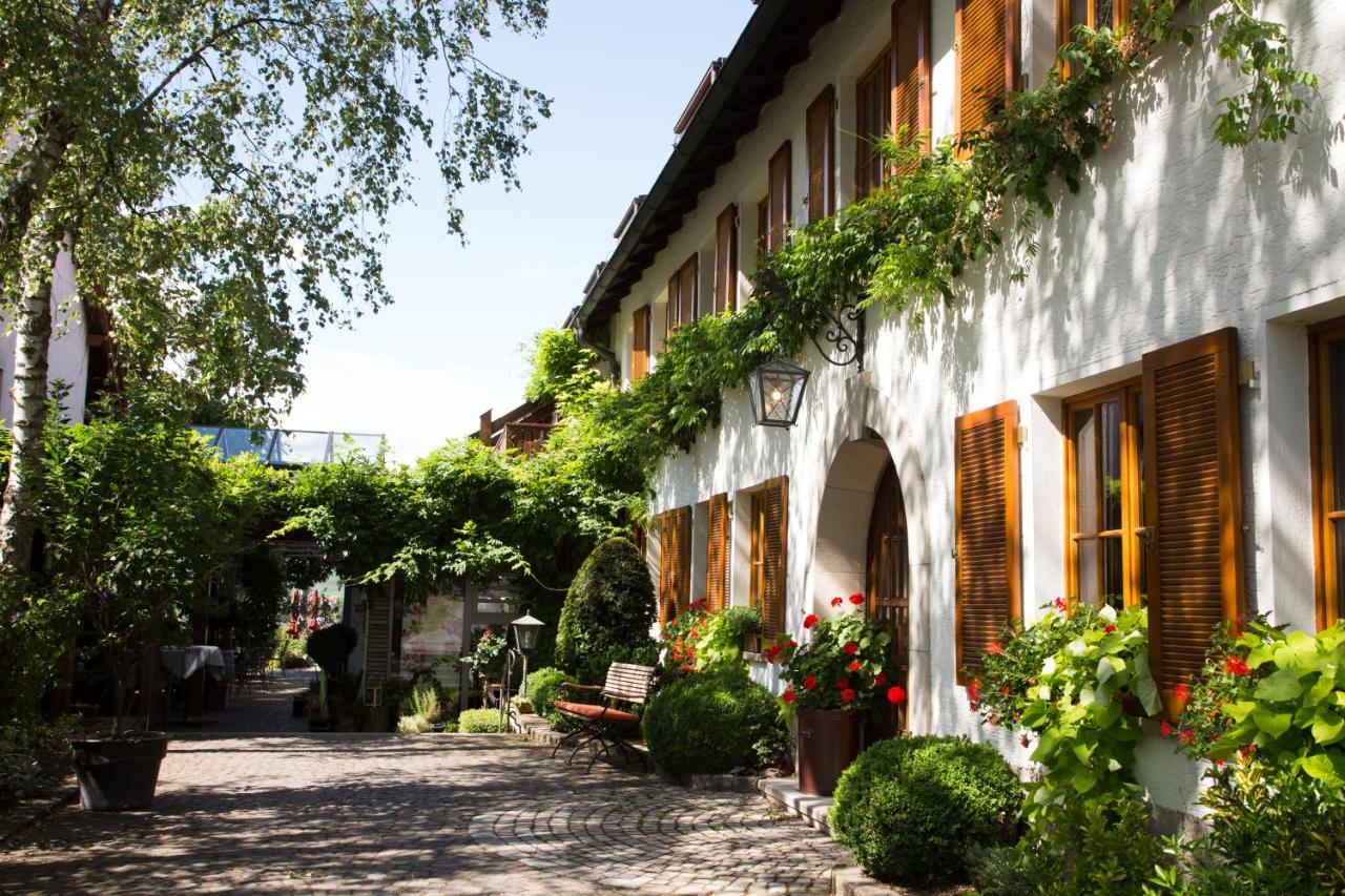 Hotel Und Gutsgaststaette Rappenhof Weinsberg Exterior photo